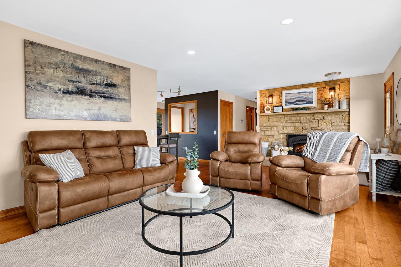 W2381 Evans Dwyer ROAD