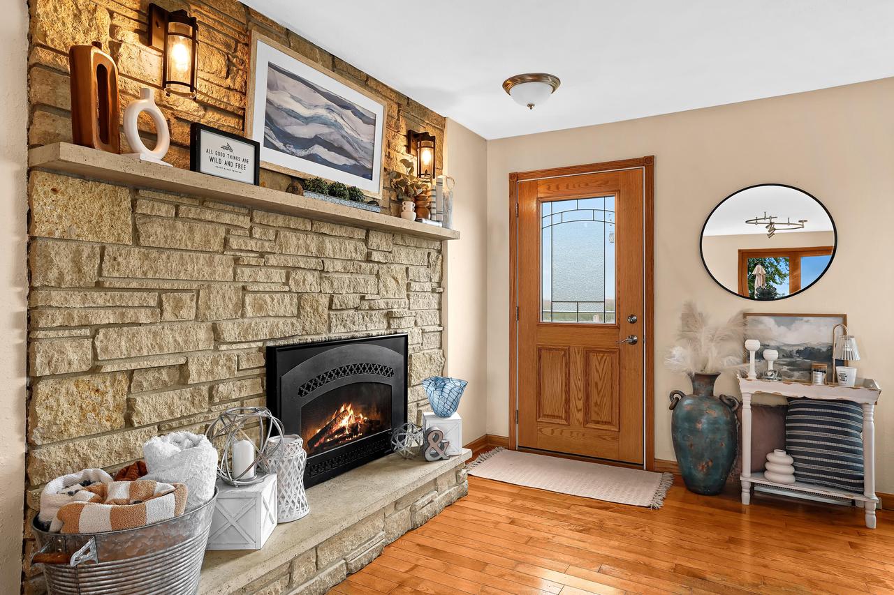 W2381 Evans Dwyer ROAD