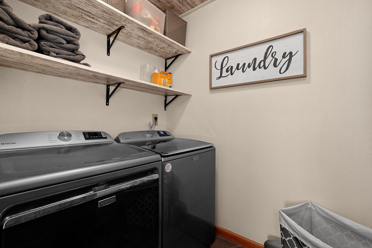 W2381 Evans Dwyer ROAD