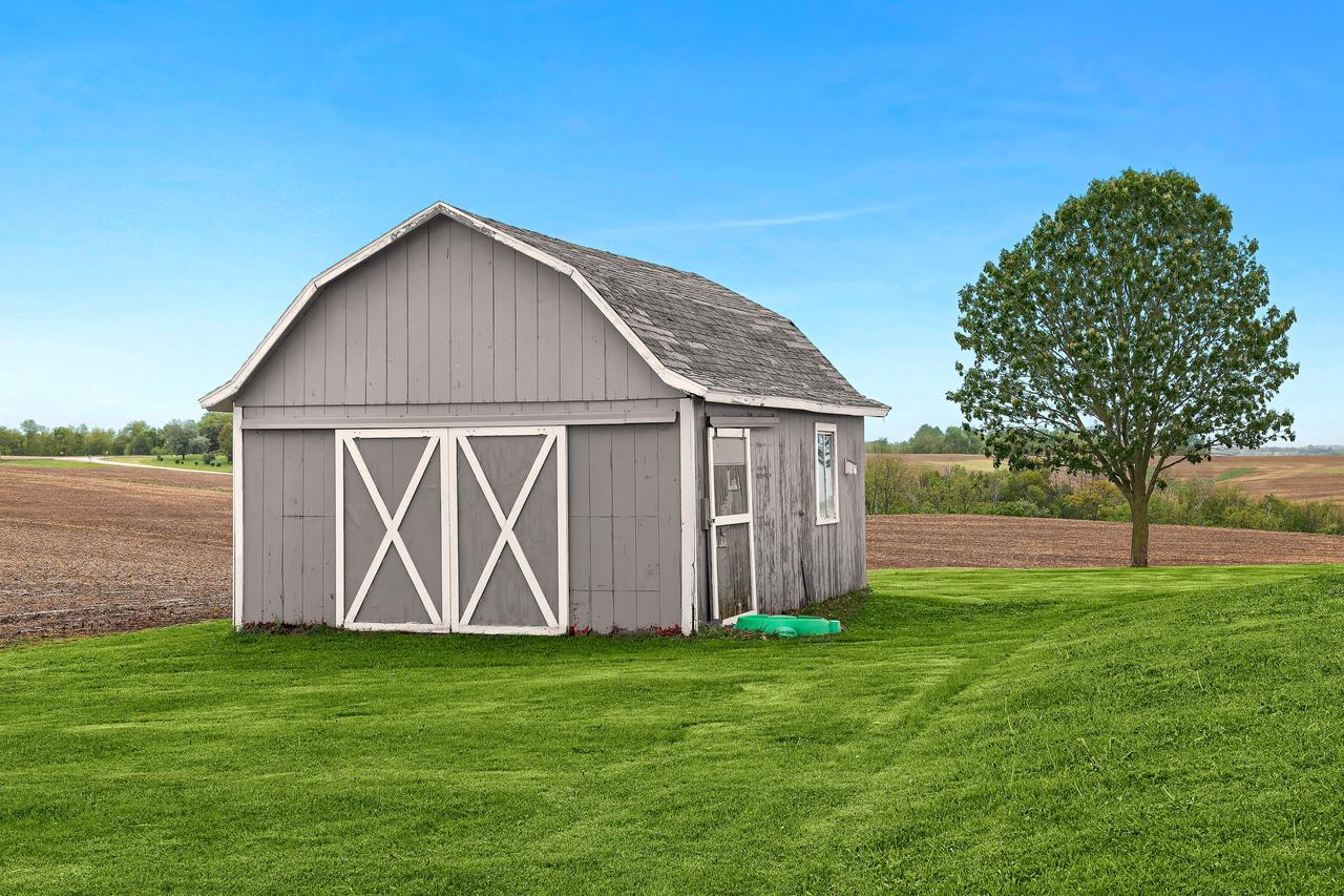 W2381 Evans Dwyer ROAD