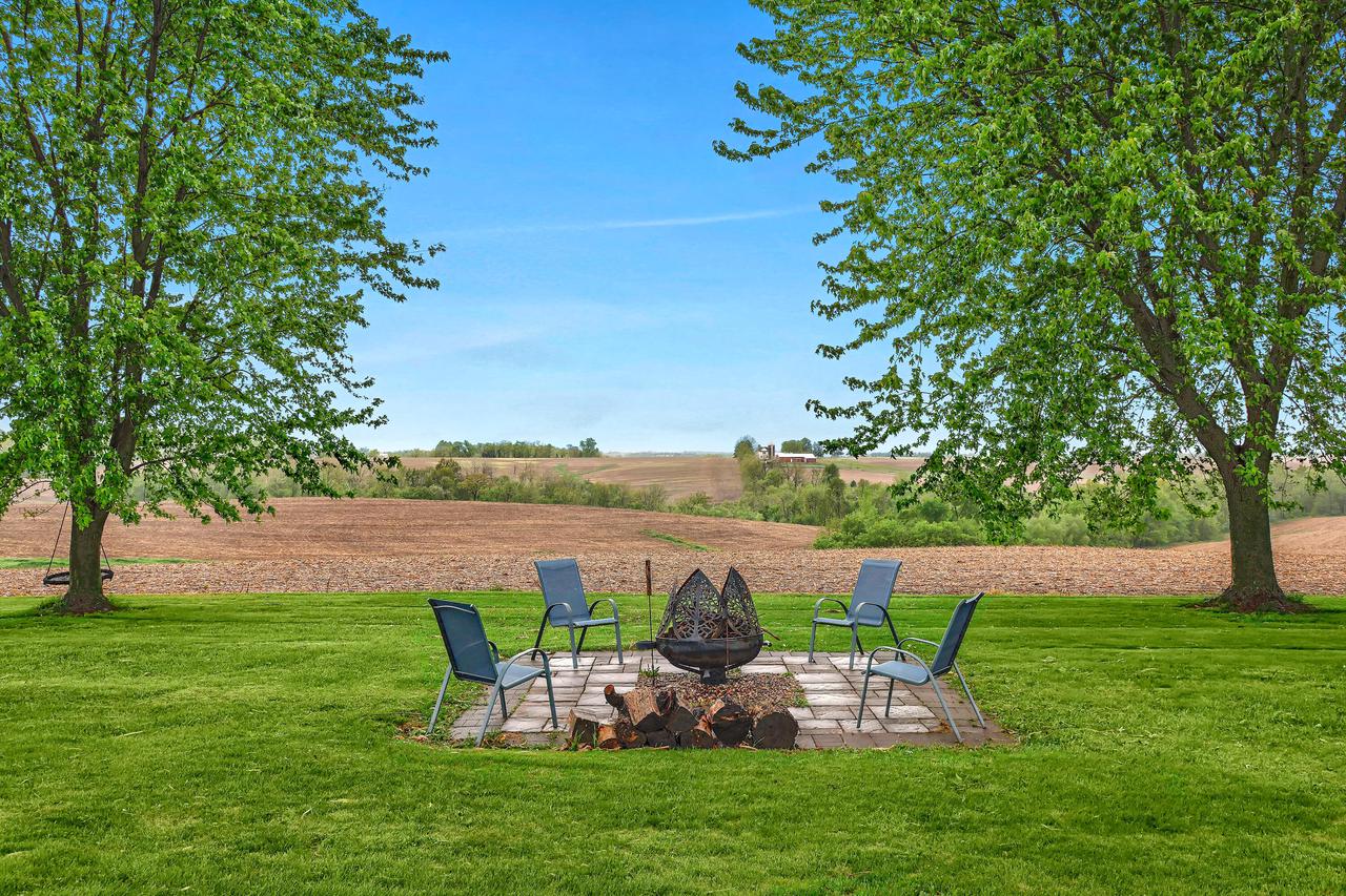 W2381 Evans Dwyer ROAD