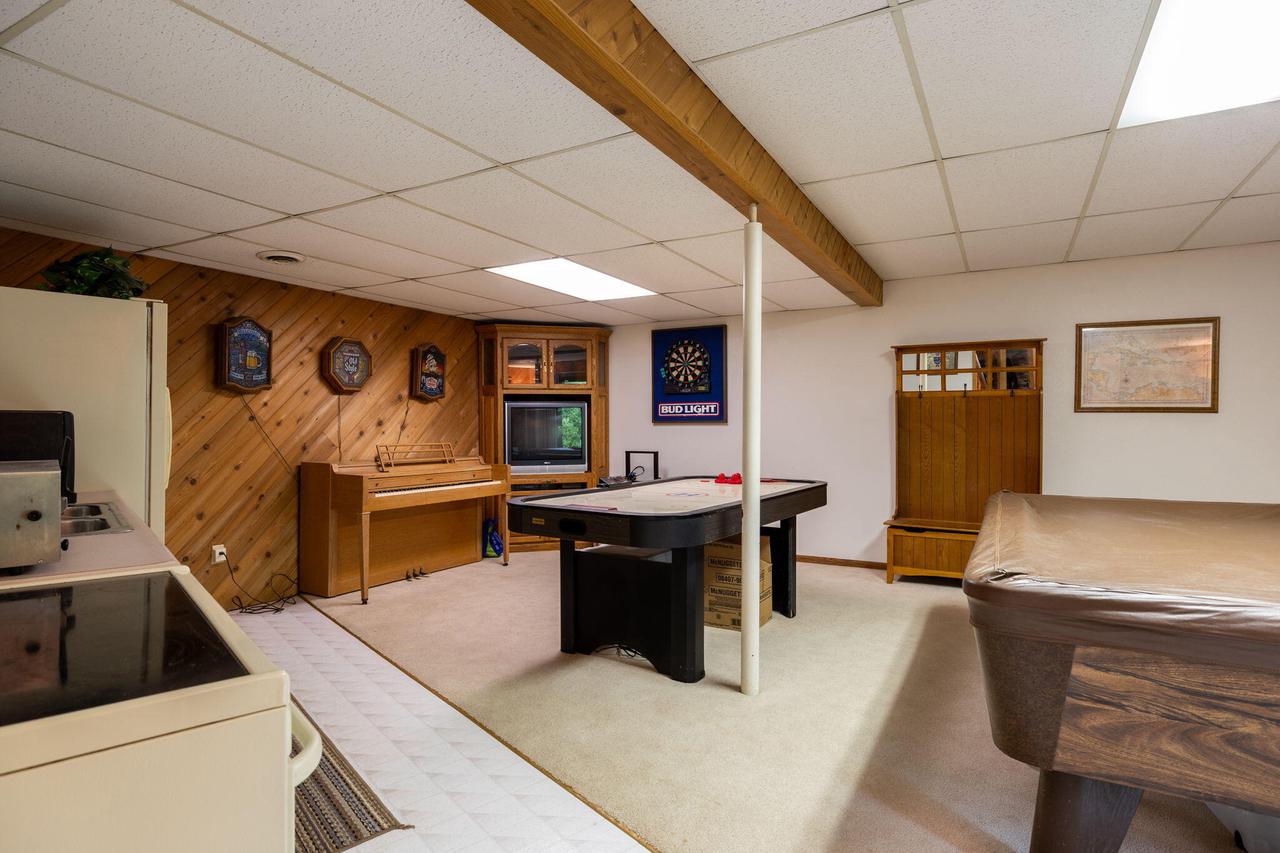 N1440 Red Oaks DRIVE