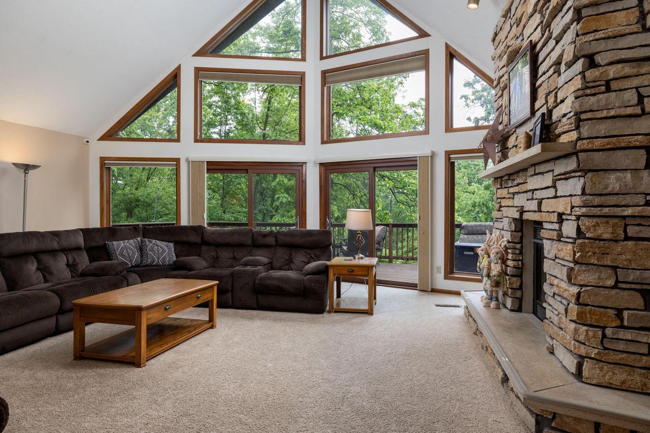 N1440 Red Oaks DRIVE