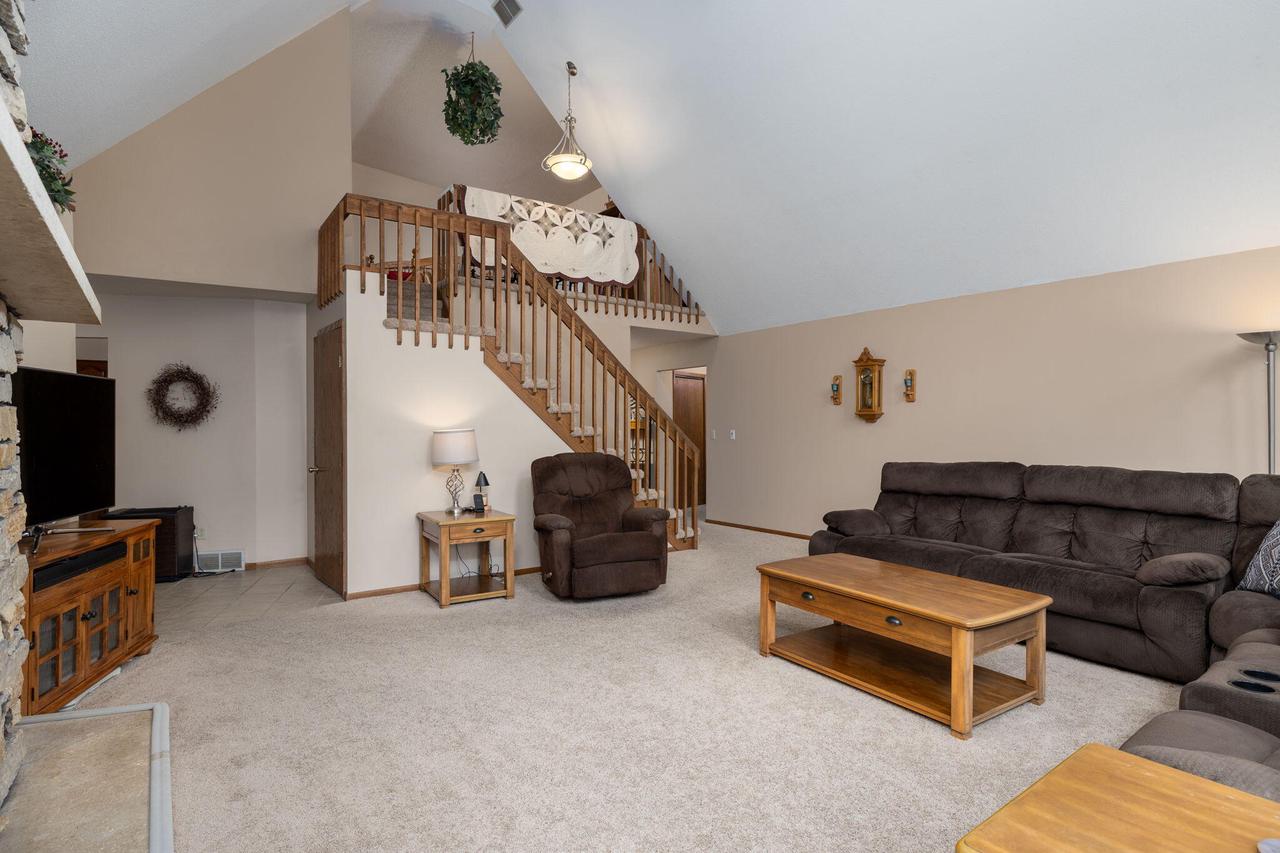 N1440 Red Oaks DRIVE