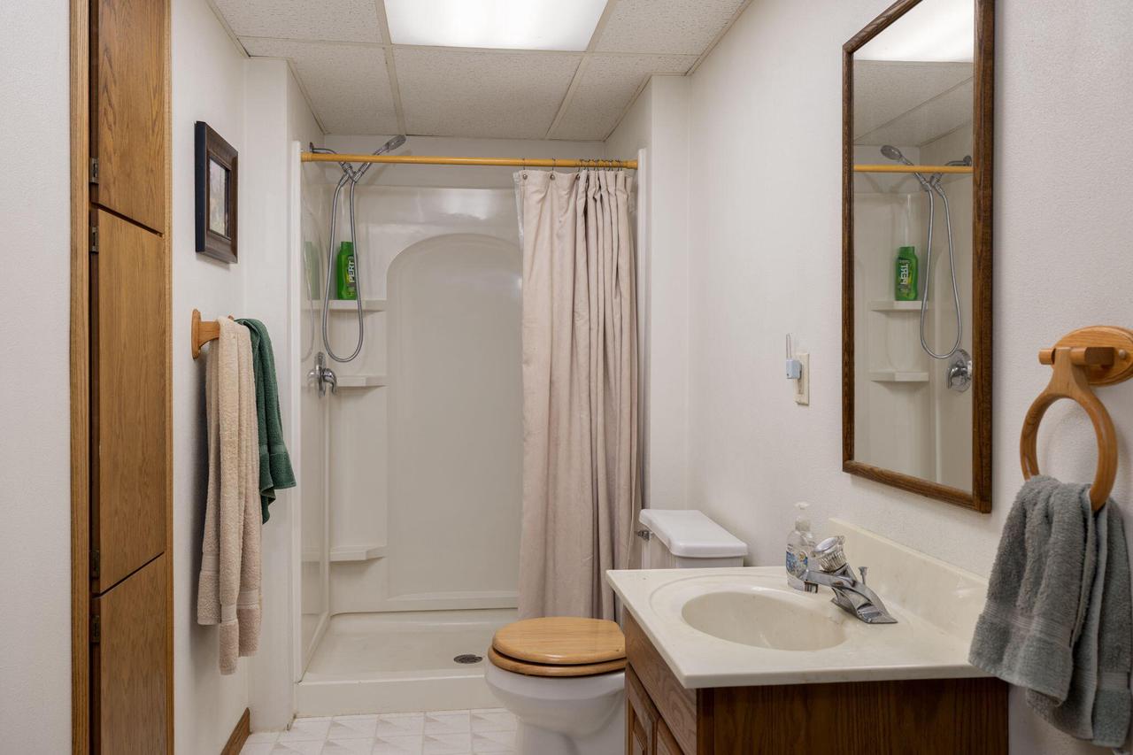 N1440 Red Oaks DRIVE