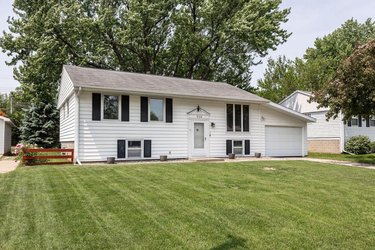 3122 29th COURT SOUTH South