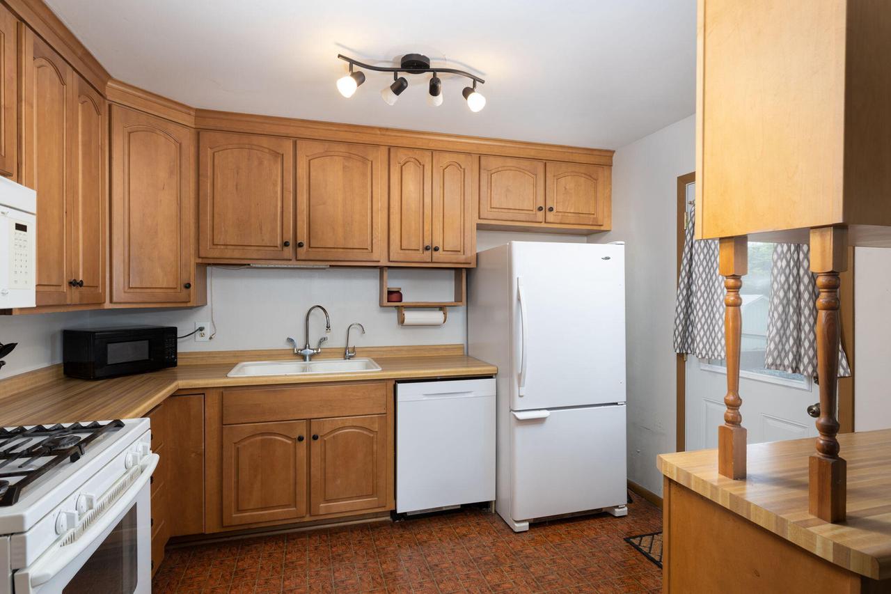 3122 29th COURT SOUTH South