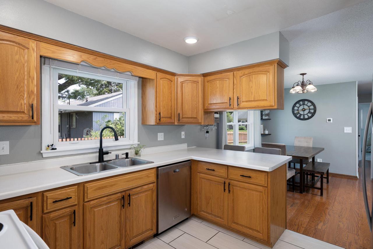 315 11th AVENUE SOUTH South