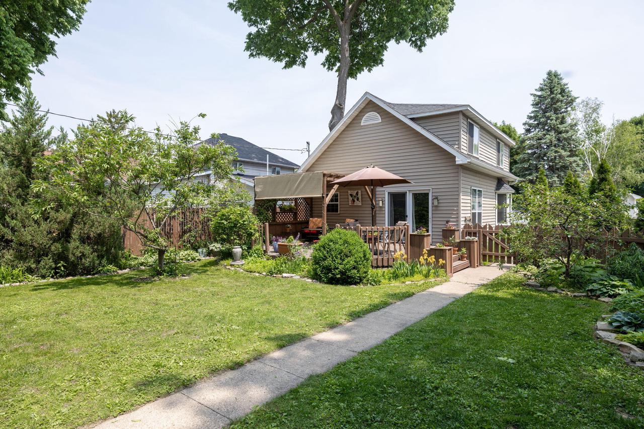 1210 East AVENUE SOUTH South