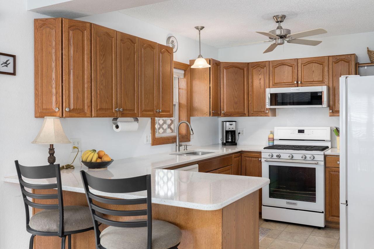 1210 East AVENUE SOUTH South