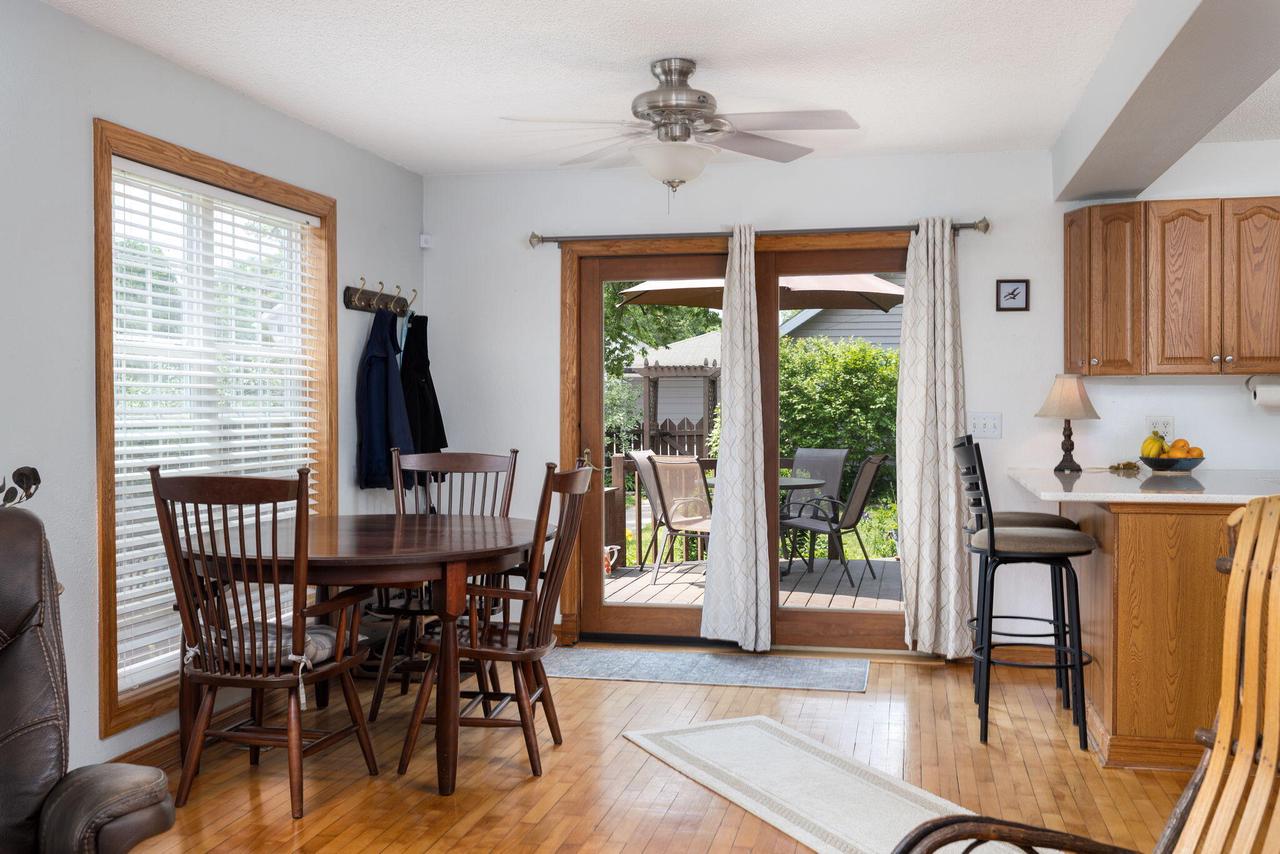 1210 East AVENUE SOUTH South