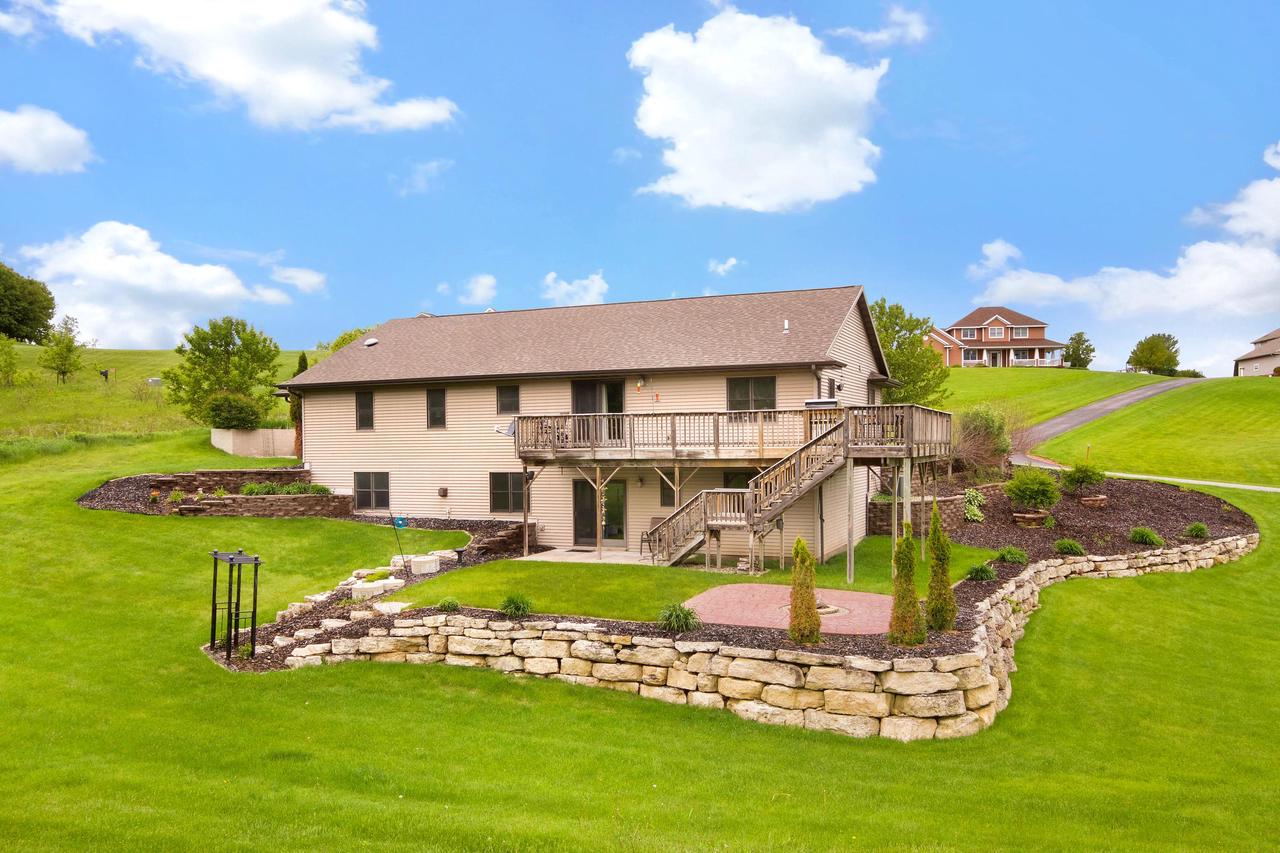 N3236 Holmgren DRIVE