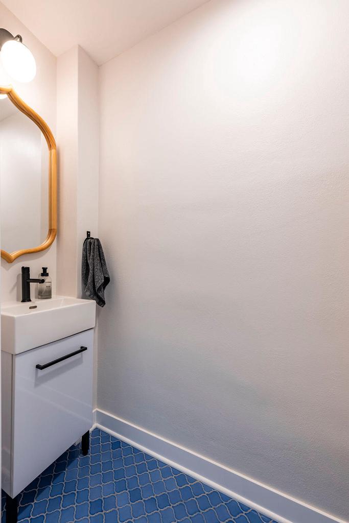 327 2nd STREET NORTH North