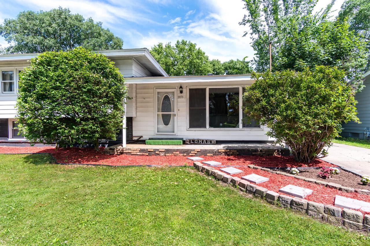 2053 29th STREET SOUTH South