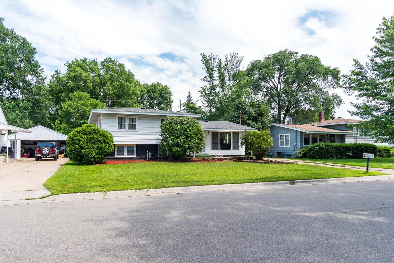 2053 29th STREET SOUTH South