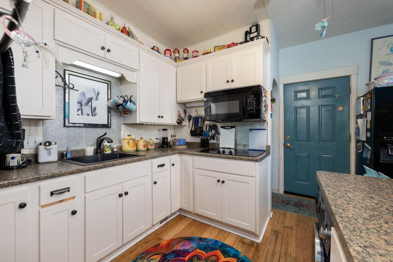 1701 Madison STREET 1704