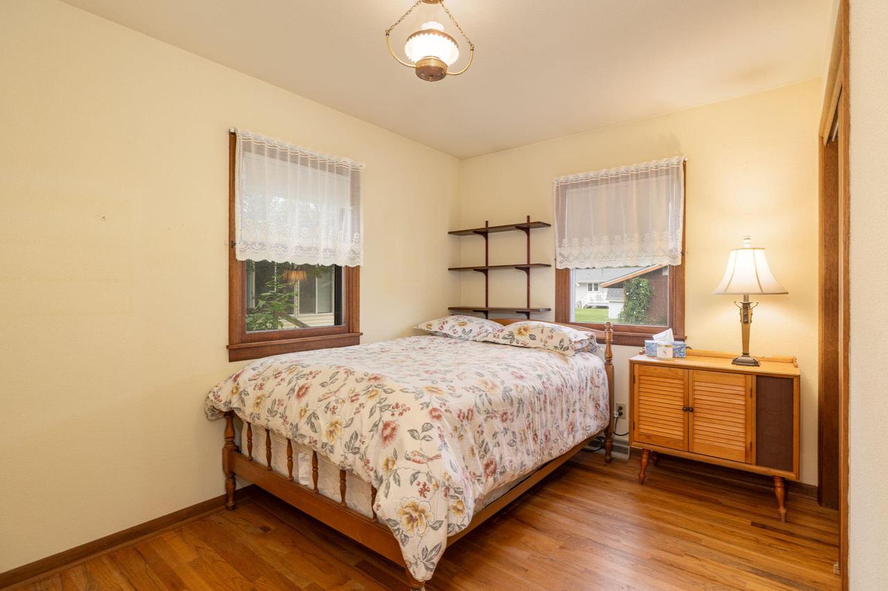 4215 Sunnyside DRIVE