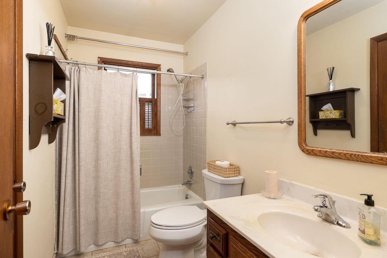 4215 Sunnyside DRIVE