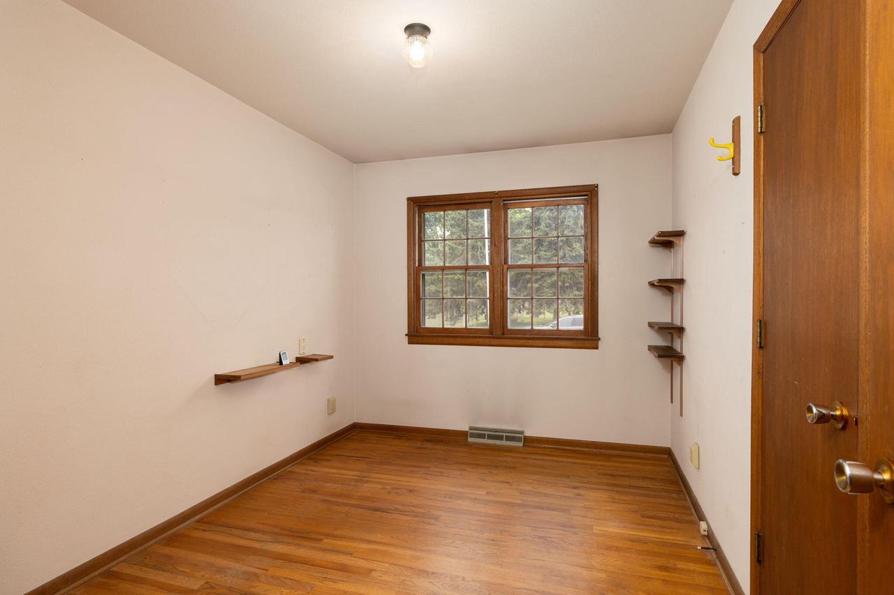 4215 Sunnyside DRIVE