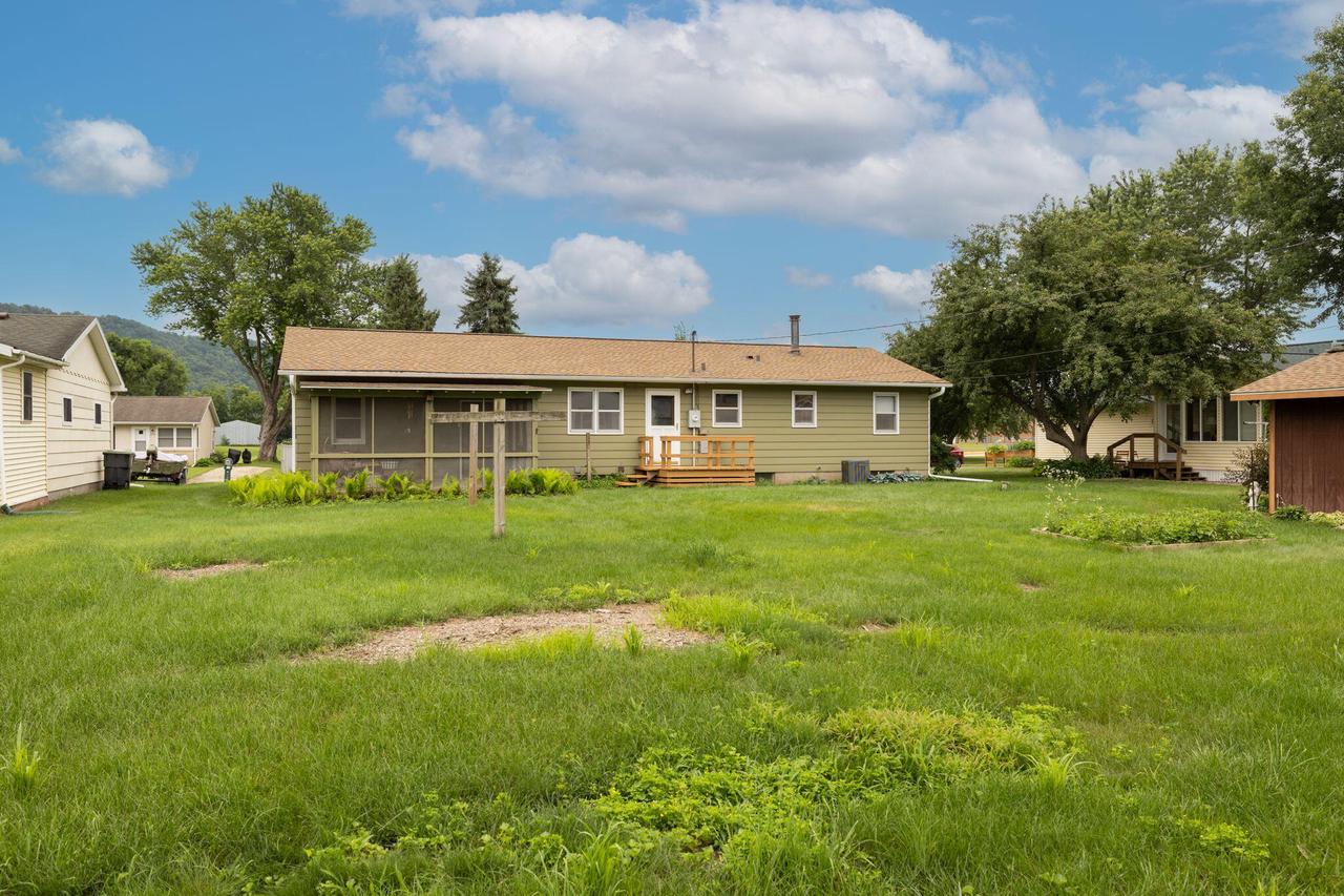 4215 Sunnyside DRIVE