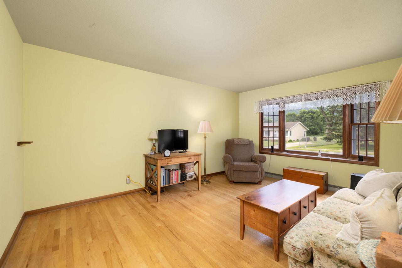 4215 Sunnyside DRIVE