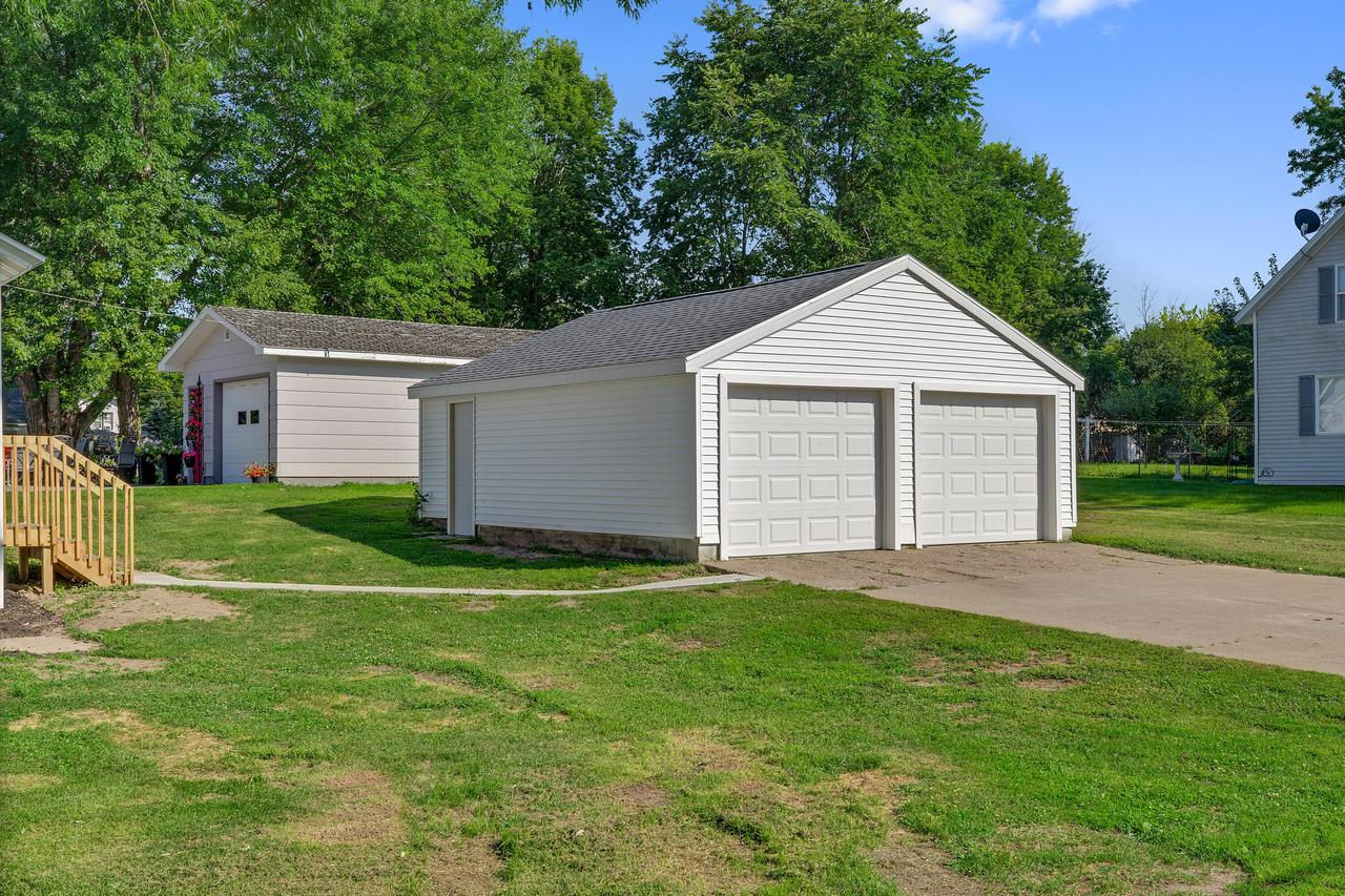 15695 East 2nd STREET