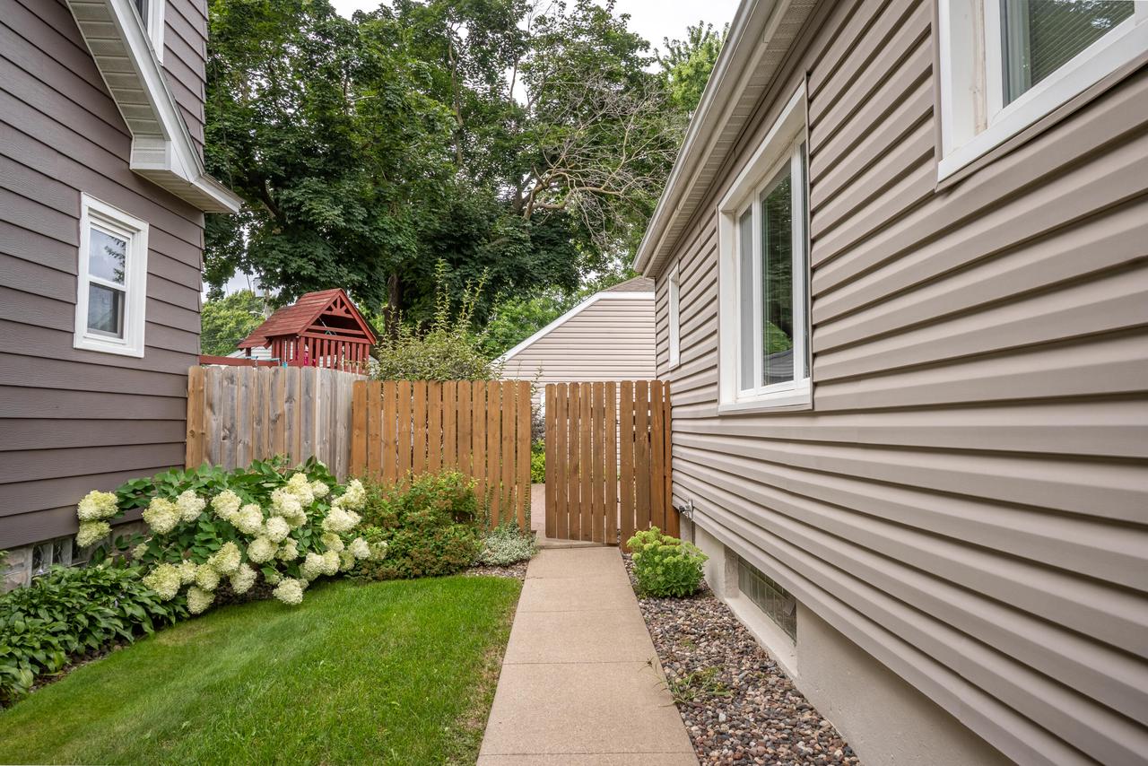 1210 20th STREET SOUTH South