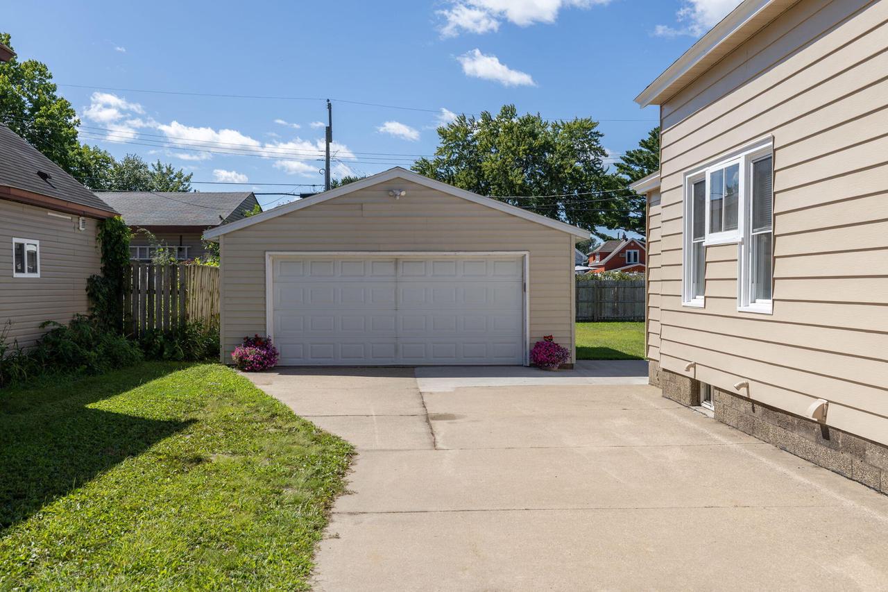 2418 14th STREET SOUTH South