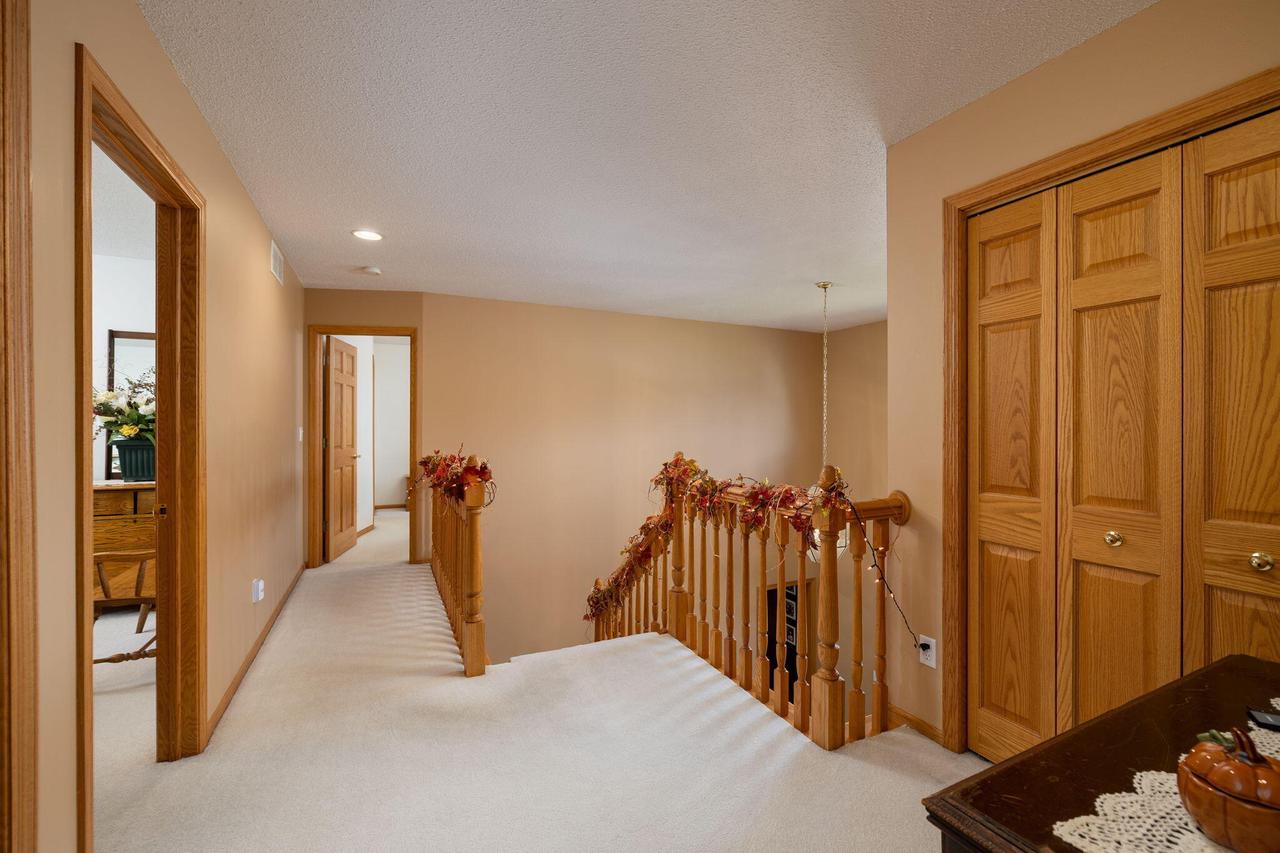 902 Susan PLACE
