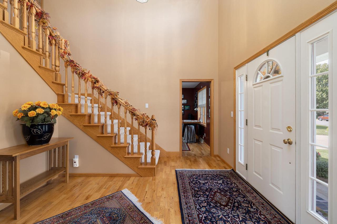 902 Susan PLACE