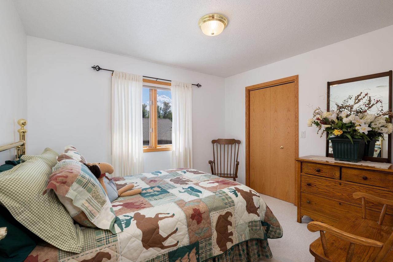 902 Susan PLACE