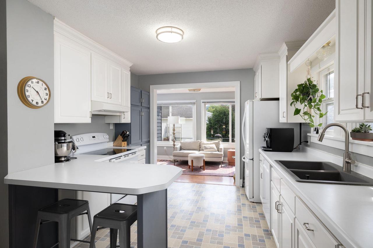 719 23rd STREET SOUTH South