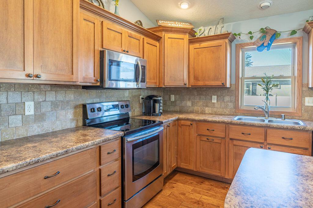 1123 huntington STREET