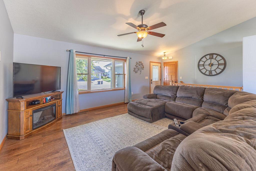 1123 huntington STREET