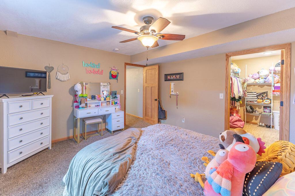 1123 huntington STREET