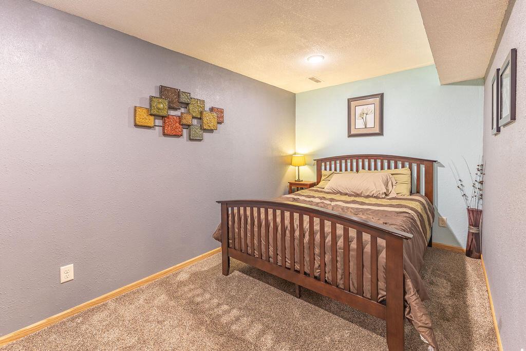 1123 huntington STREET