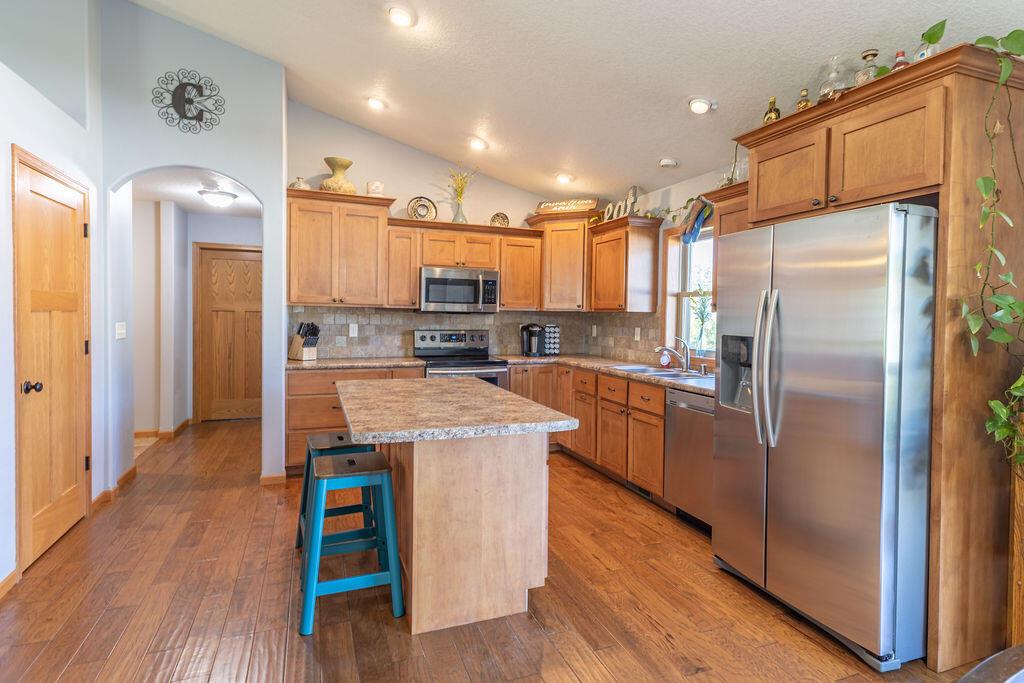 1123 huntington STREET