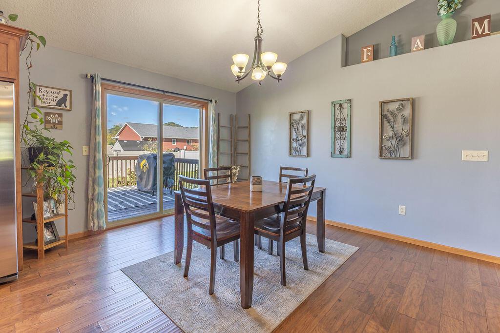 1123 huntington STREET