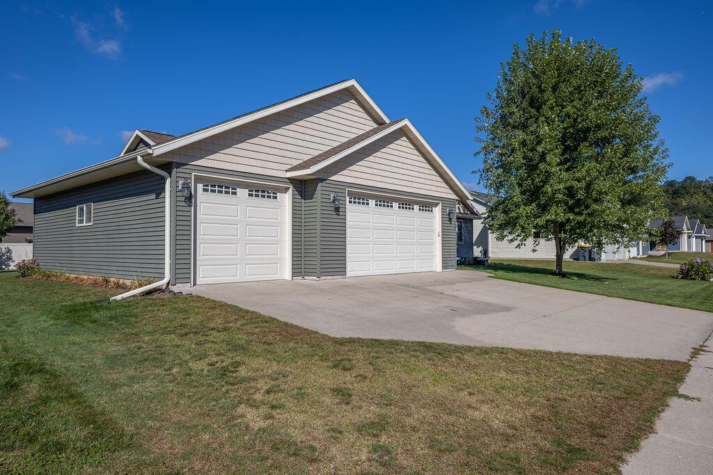 1123 huntington STREET