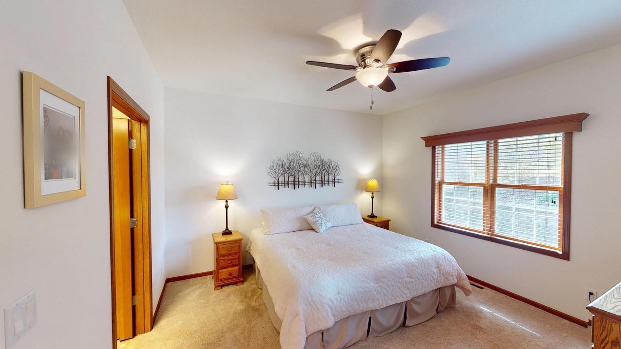 806 Maple Shade DRIVE