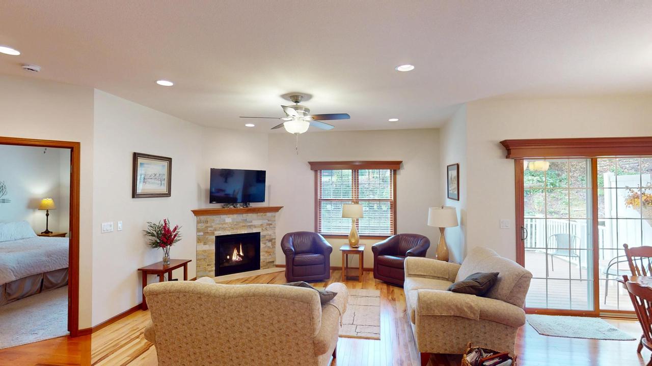 806 Maple Shade DRIVE