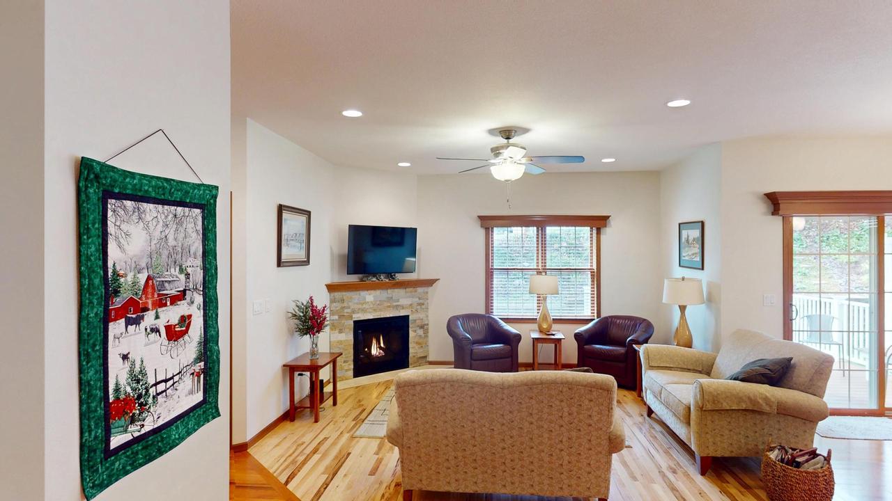 806 Maple Shade DRIVE