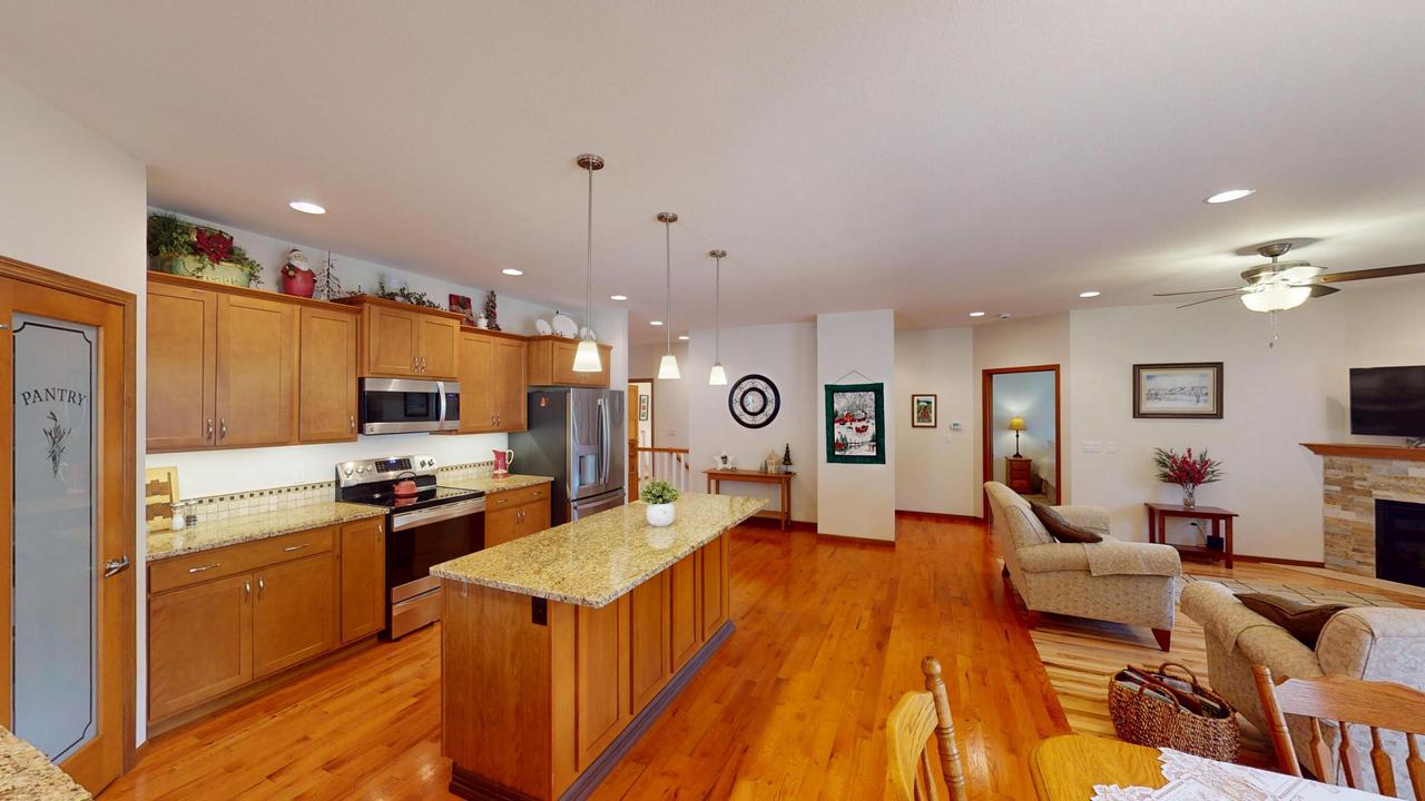 806 Maple Shade DRIVE