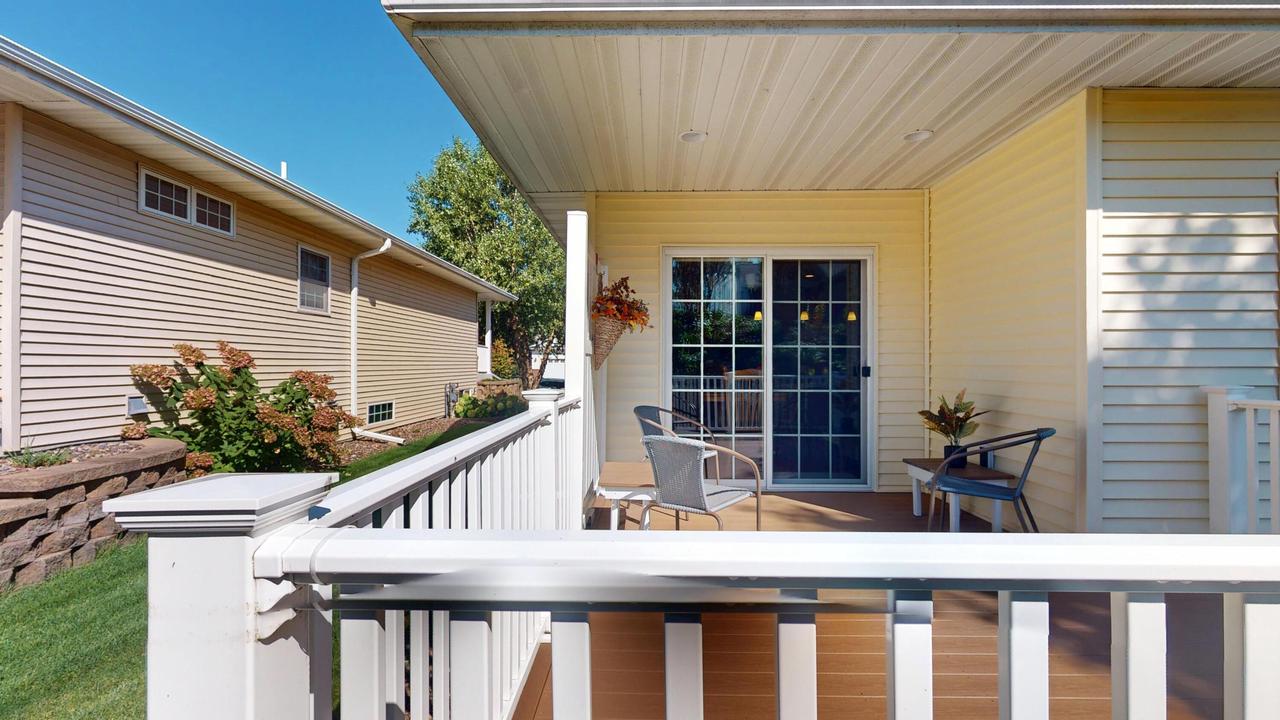 806 Maple Shade DRIVE