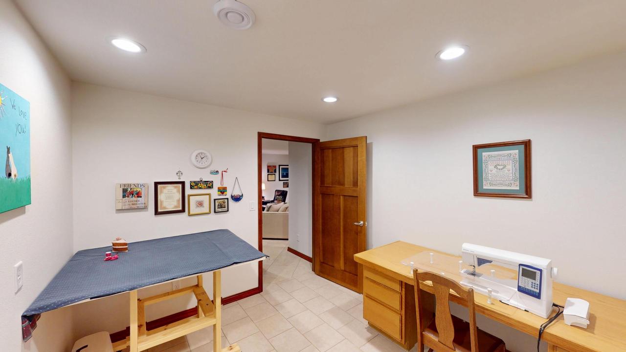 806 Maple Shade DRIVE