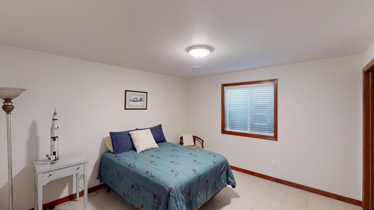 806 Maple Shade DRIVE