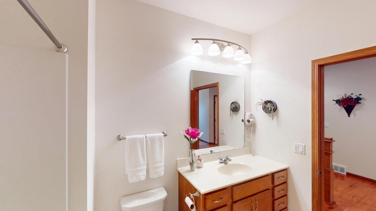 806 Maple Shade DRIVE