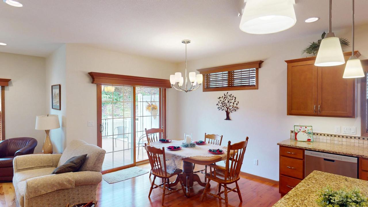 806 Maple Shade DRIVE