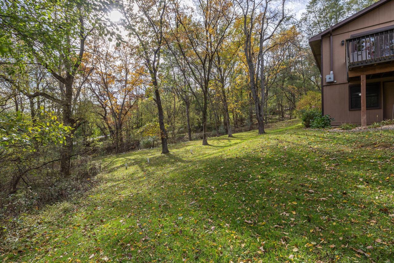 N1394 Red Oaks DRIVE