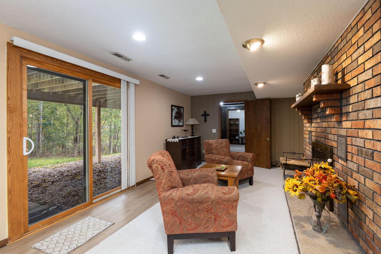 N1394 Red Oaks DRIVE